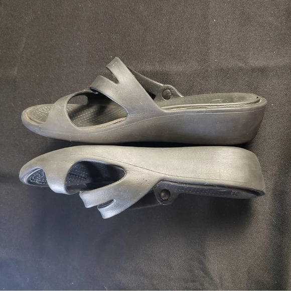 Crocs Strappy Black‎ Sandals Women’s 7 - Picture 4 of 7